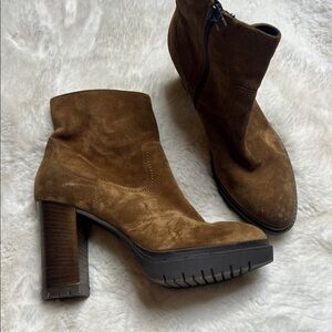 Janet Sport Suede Platform Ankle Boots  size 7.5 38 Brown Italian Leather